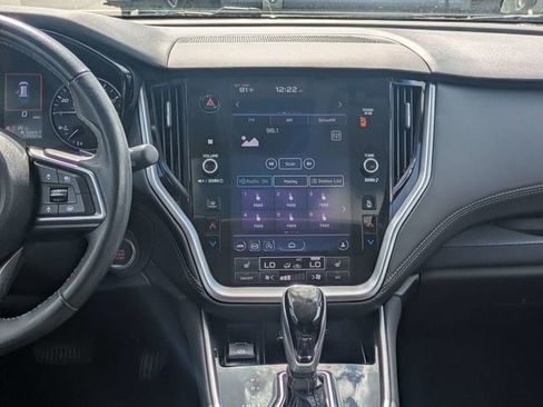 Used 2022 Subaru Outback Premium image 19