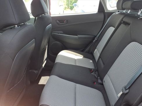 Used 2018 Hyundai Kona SE AWD/4WD image 14