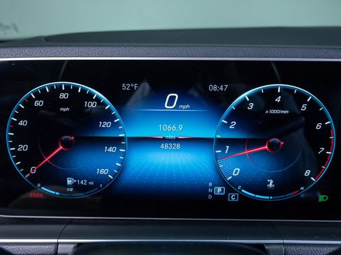 Used 2021 Mercedes-Benz GLE 350 4MATIC image 23