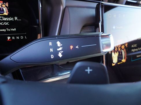 New 2026 GMC Terrain AT4 w/ Convenience Package III image 19