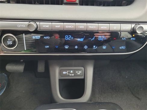 New 2026 Hyundai Ioniq 5 SEL image 23