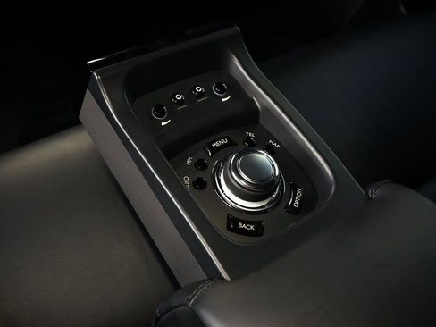 Used 2013 Rolls-Royce Phantom Sedan image 20