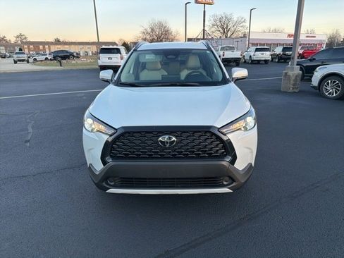 Certified 2023 Toyota Corolla Cross LE image 8