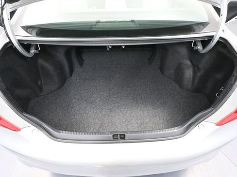 Used 2012 Toyota Camry LE image 34