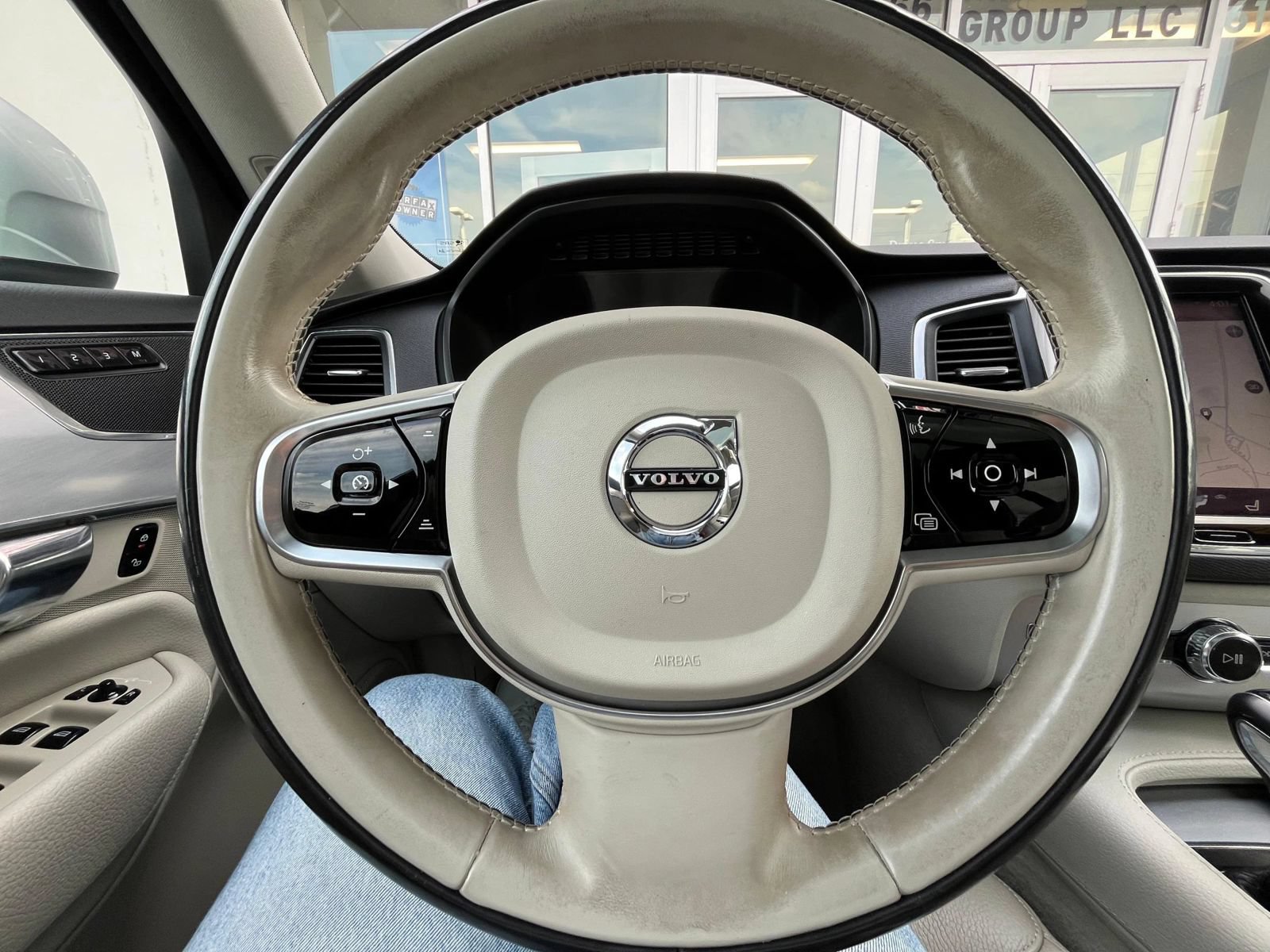 Used 2016 Volvo XC90 T6 Momentum AWD/4WD image 15