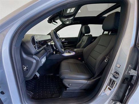 Used 2025 Mercedes-Benz GLS 450 GLS 450 image 4