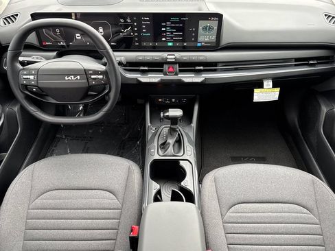 Used 2025 Kia K4 EX FWD image 14
