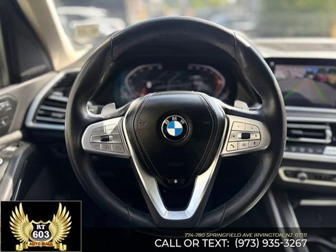 Used 2022 BMW X7 xDrive40i AWD/4WD image 16