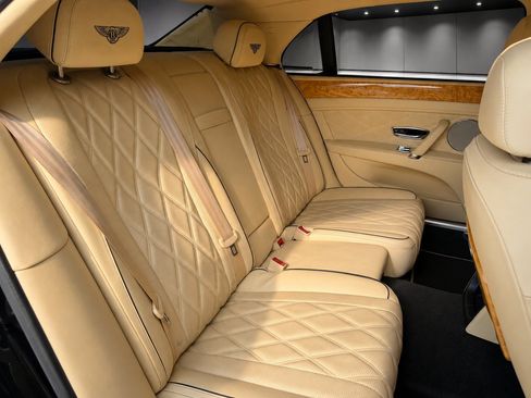 Used 2014 Bentley Flying Spur W12 AWD/4WD image 18