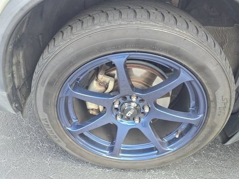 Certified 2019 Nissan Rogue SV FWD image 4