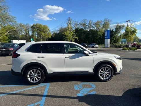 Used 2023 Honda CR-V EX-L image 9