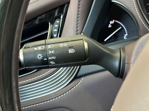 Used 2019 Lexus LS 500 w/ Interior Upgrade Package RWD image 32