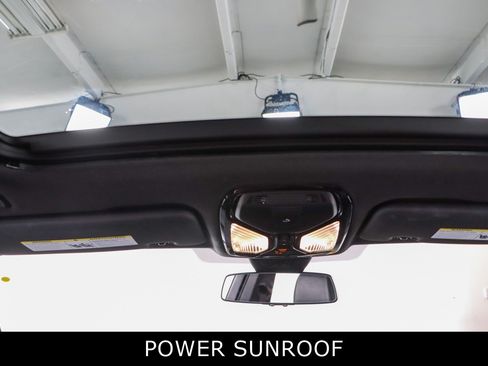 Used 2022 BMW X5 xDrive40i w/ M Sport Package AWD/4WD image 21