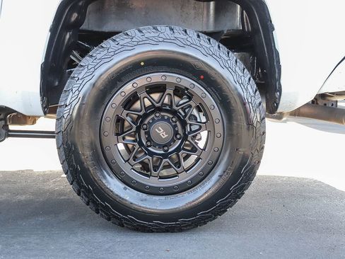 Used 2024 Toyota Tacoma SR5 RWD image 11