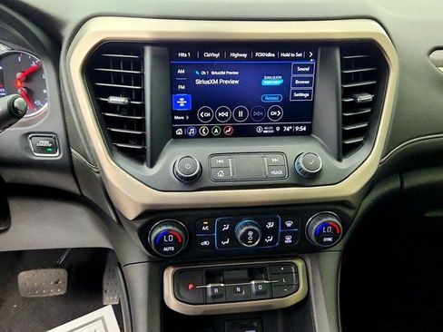 Used 2022 GMC Acadia Denali AWD/4WD image 16
