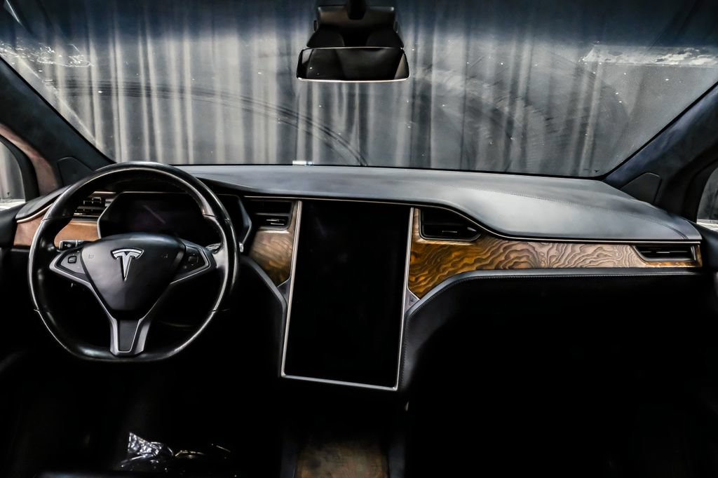 Used 2020 Tesla Model X Long Range AWD/4WD image 16