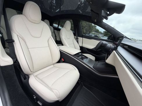 Used 2023 Tesla Model S Plaid AWD/4WD image 36