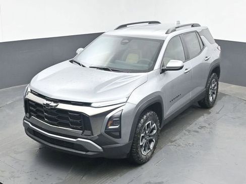 New 2026 Chevrolet Equinox ACTIV w/ Convenience Package III FWD image 35