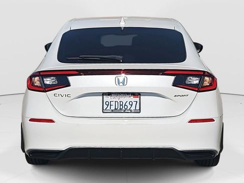 Used 2023 Honda Civic Sport image 4