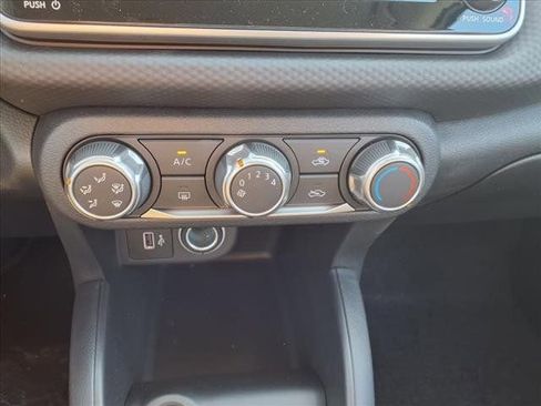 New 2025 Nissan Kicks Play S image 12