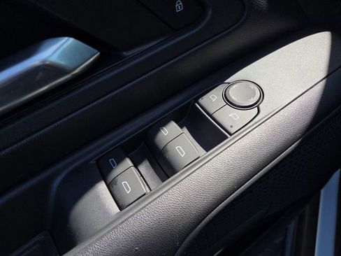 Used 2024 Chevrolet Silverado EV W/T image 8