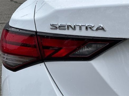 Used 2025 Nissan Sentra SV image 46