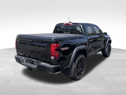 Used 2024 Chevrolet Colorado Trail Boss w/ Technology Package AWD/4WD image 2