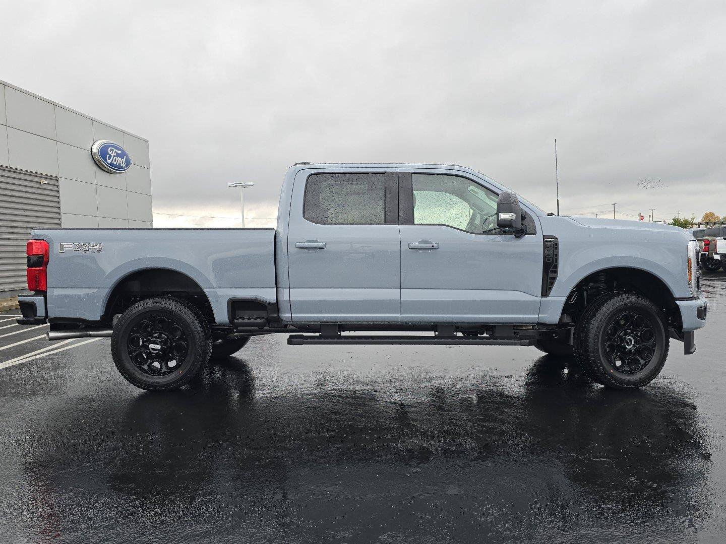 New 2027 Ford F350 Lariat w/ Black Appearance Package AWD/4WD image 11