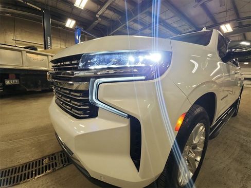 Certified 2024 Chevrolet Suburban Premier w/ Premium Package image 29