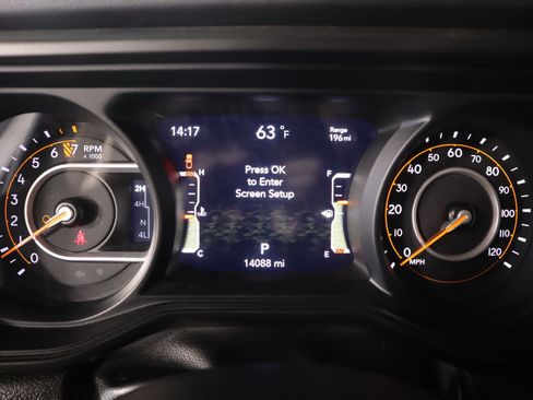 Used 2024 Jeep Gladiator Mojave w/ Safety Group image 4