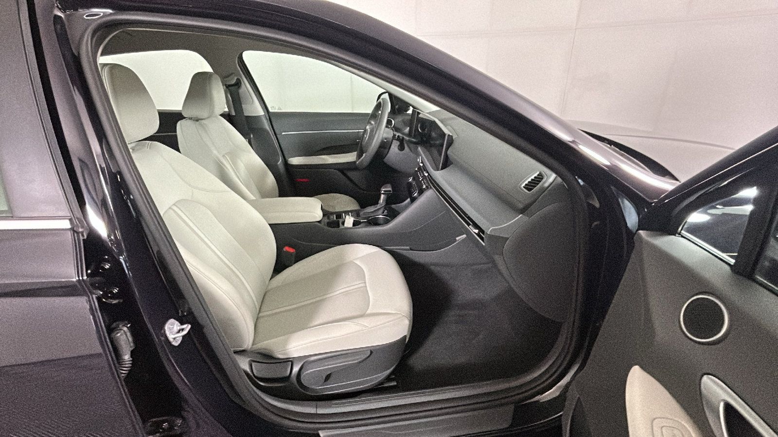 Certified 2026 Hyundai Sonata SE FWD image 36