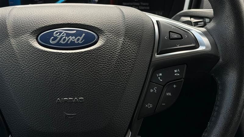 Used 2018 Ford Fusion Titanium AWD/4WD image 31