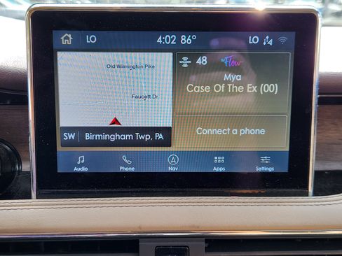 Used 2020 Lincoln Corsair Reserve w/ Equipment Group 201A FWD image 11