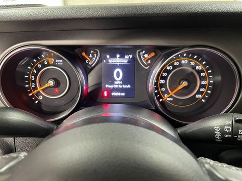 Used 2019 Jeep Wrangler Sport AWD/4WD image 16