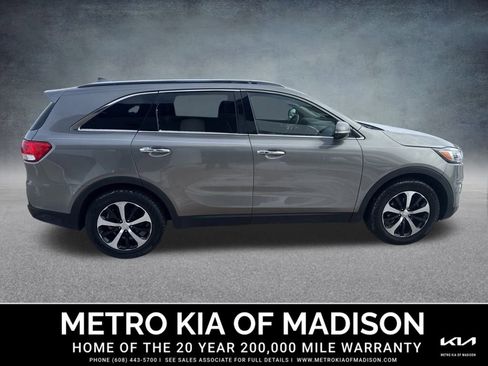 Used 2016 Kia Sorento EX w/ EX Touring Package image 7