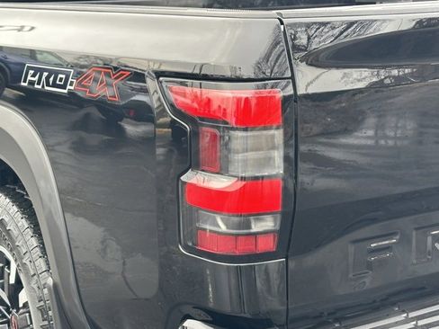 Certified 2022 Nissan Frontier PRO-4X image 15