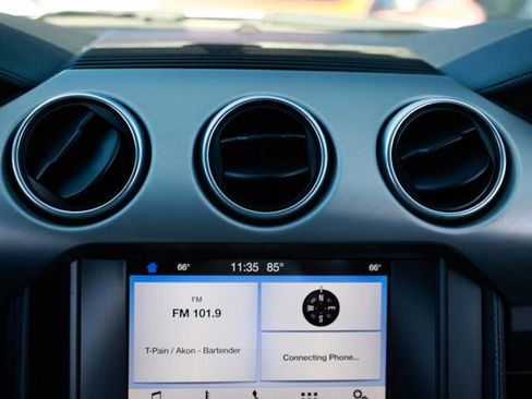 Used 2019 Ford Mustang Premium image 36