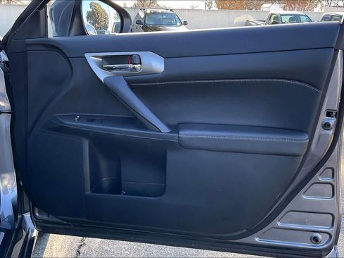 Used 2017 Lexus CT 200h image 26