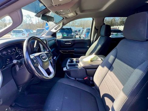 Used 2022 GMC Sierra 1500 SLE image 4