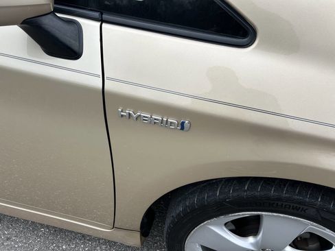 Used 2011 Toyota Prius Four image 17