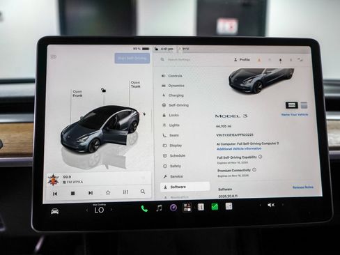 Used 2023 Tesla Model 3 Standard Range RWD image 12