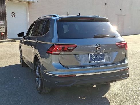 Certified 2023 Volkswagen Tiguan SE image 8