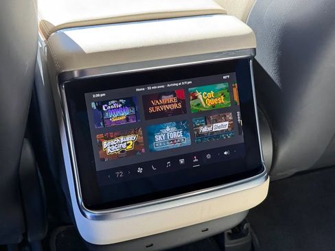 Used 2022 Tesla Model S Standard Range image 14