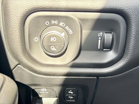 New 2025 RAM 1500 Big Horn image 18