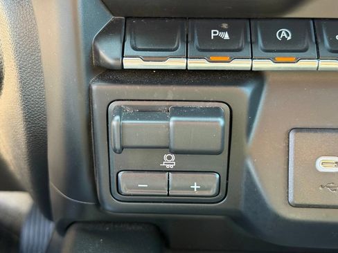 Used 2020 GMC Sierra 1500 AT4 w/ AT4 Premium Package AWD/4WD image 38