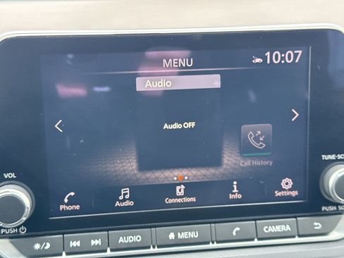 Used 2023 Nissan Rogue SV w/ SV Premium Package image 18