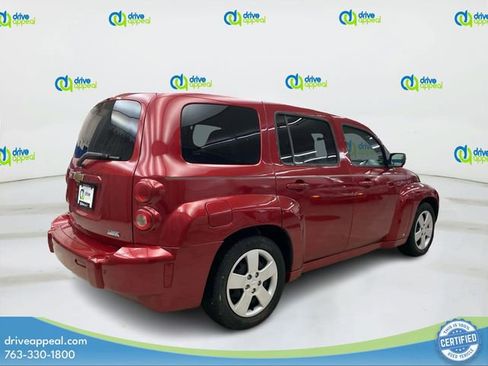 Used 2010 Chevrolet HHR LS image 5