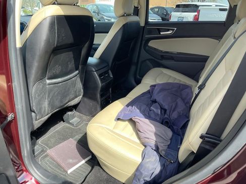 Used 2018 Ford Edge SEL w/ Equipment Group 201A image 6