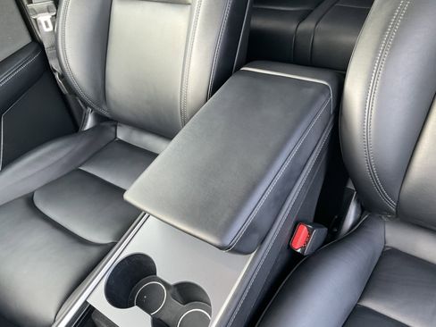 Used 2022 Tesla Model Y Performance image 22