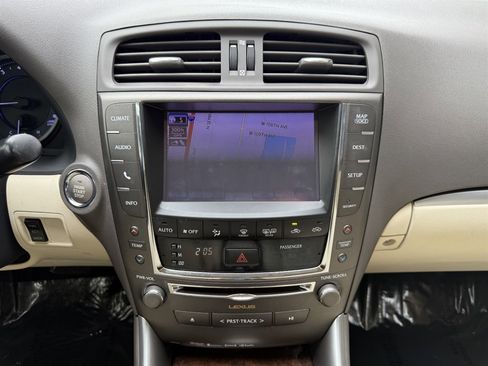 Used 2013 Lexus IS 250 image 18